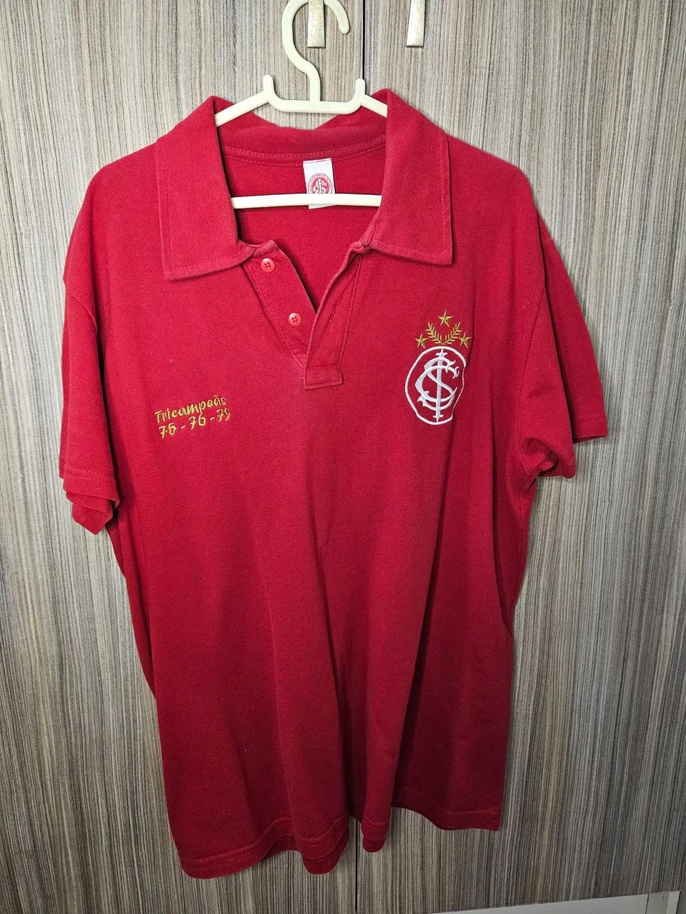 CAMISETA INTERNACIONAL PORTO ALEGRE POLO TRICAMPEÃO 