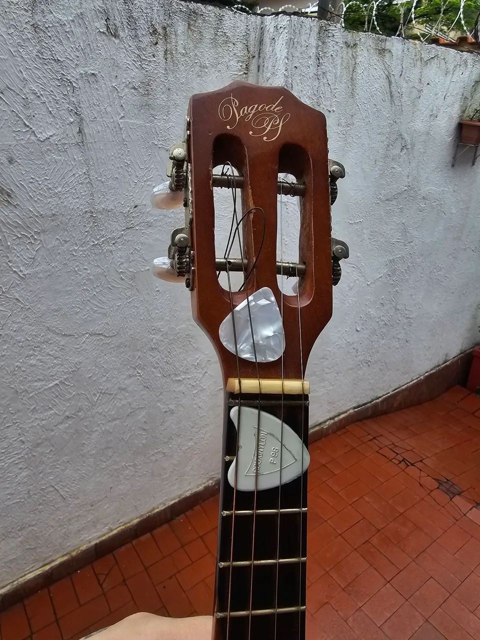 Cavaquinho elétrico $ - Foto 5