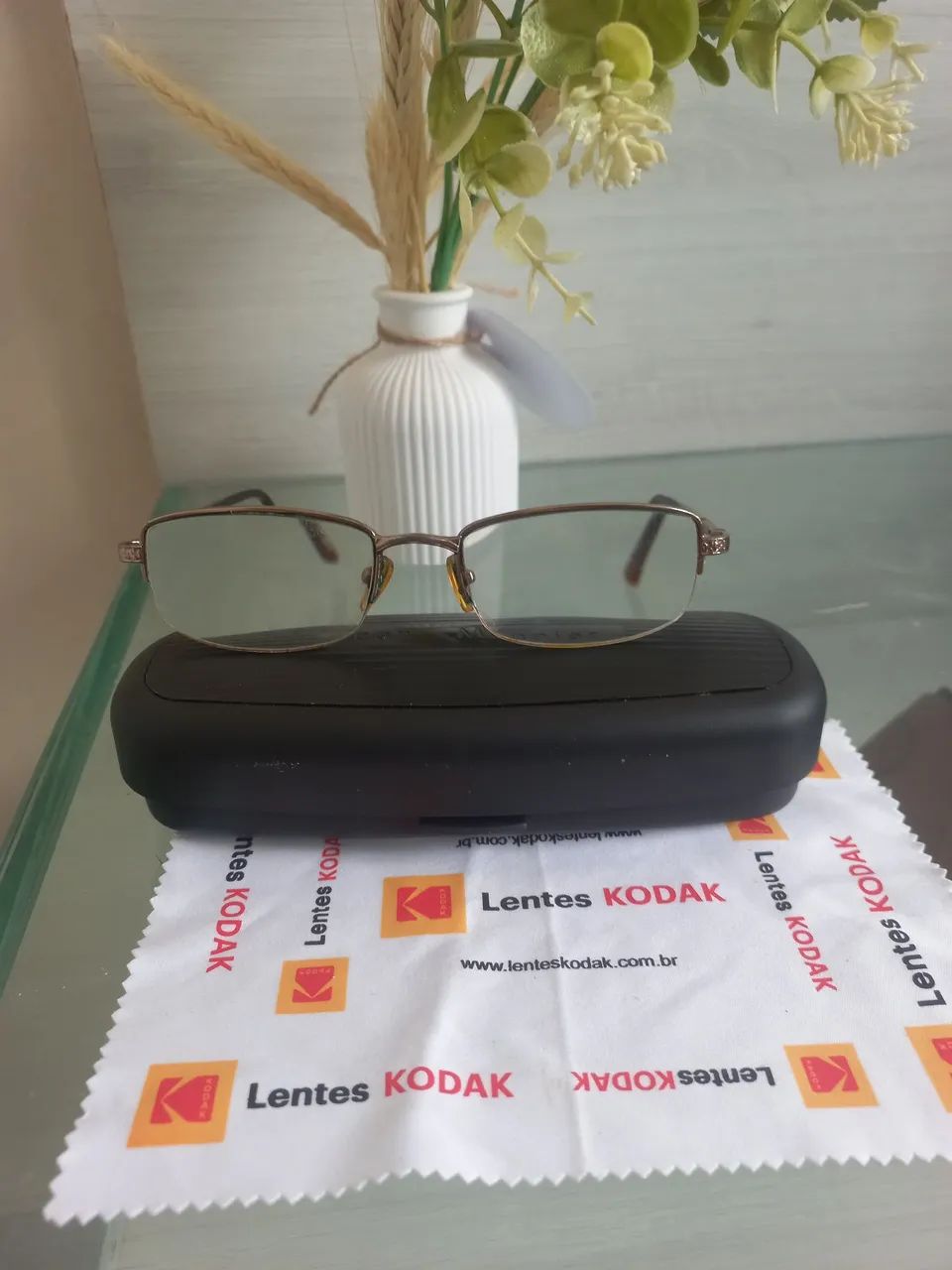 Vendo armações de óculos usadas. Preço a combinar - Foto 3