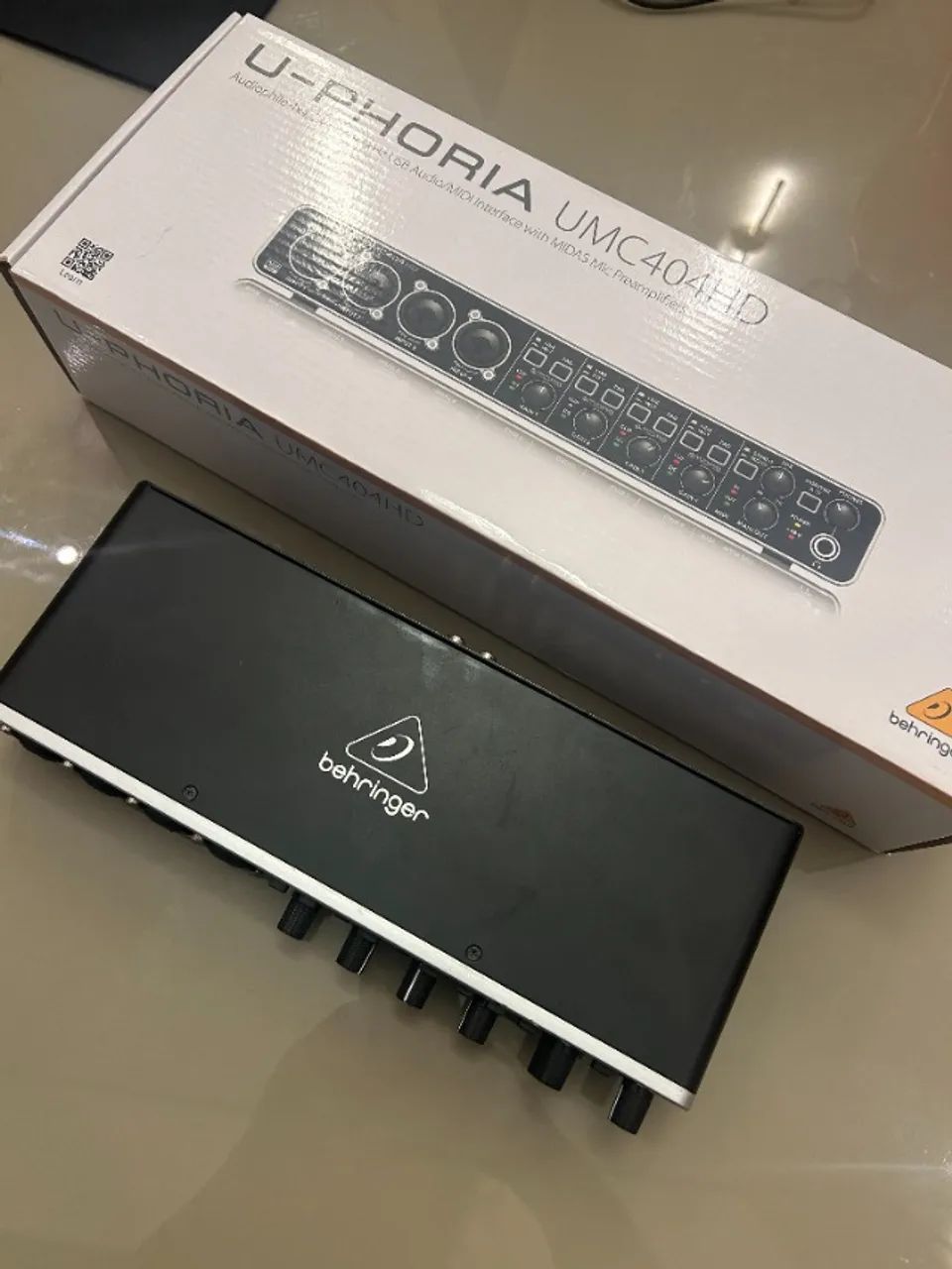 Interface de Áudio USB Behringer U-Phoria UMC404HD - Foto 2