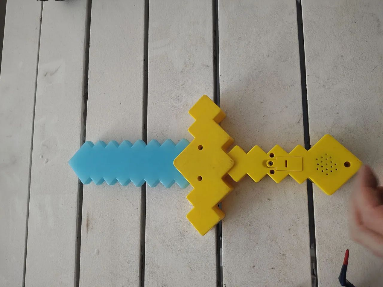 Espada de Diamante do Minecraft com som e luz - Foto 3
