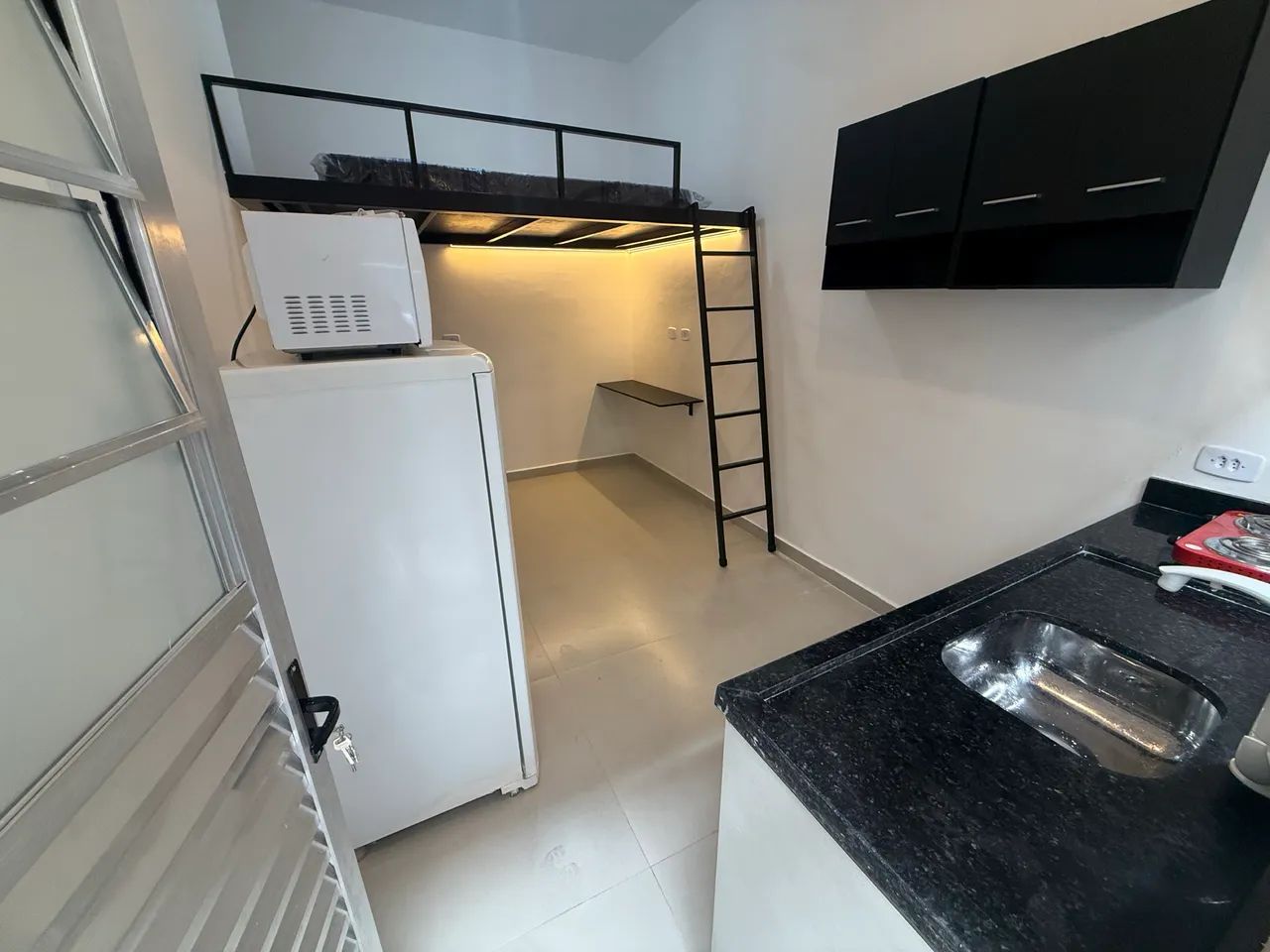 Kitnet Jacareí jardim do Marques com mobília  - Foto 4