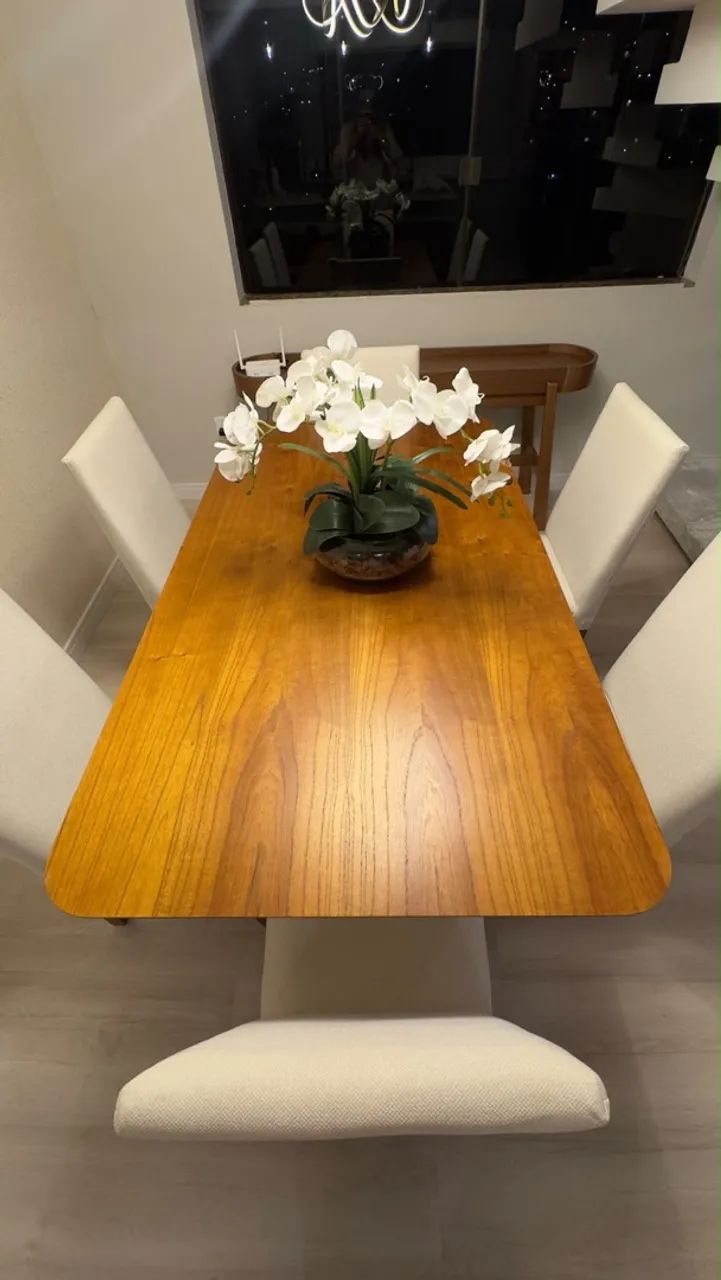 Mesa de Jantar 6 lugares  