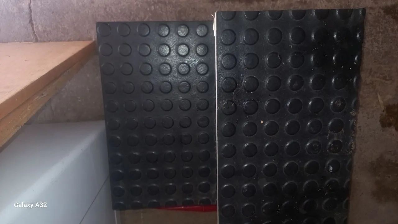 ESCADA 2 DEGRAUS TIPO BANQUETA PARA QUARTO  - Foto 4