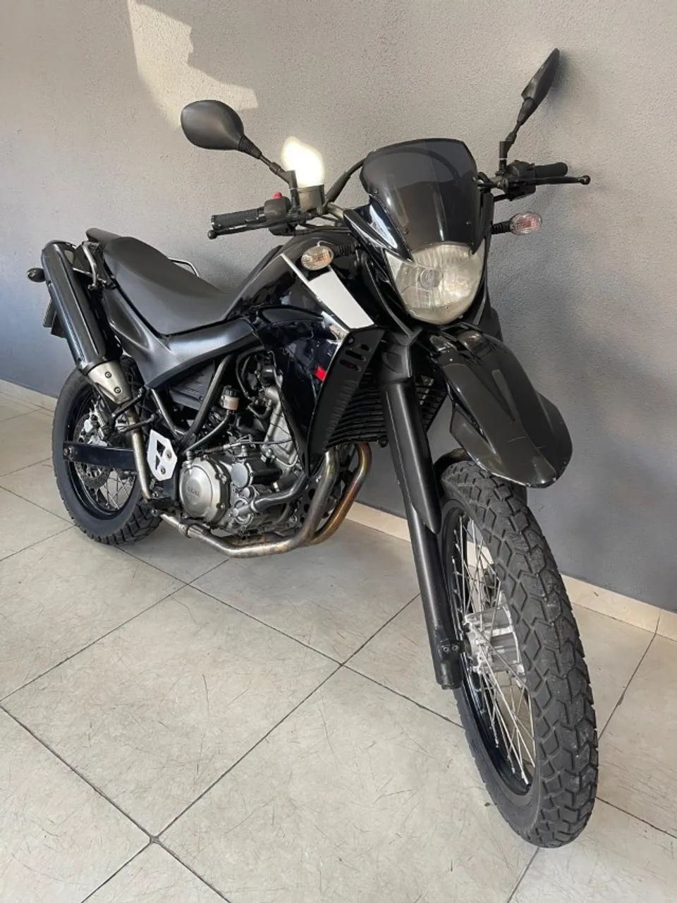 XT 660 R   Muito nova  2013