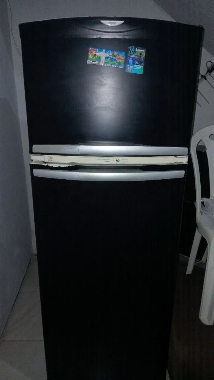 Vende-se Geladeira 