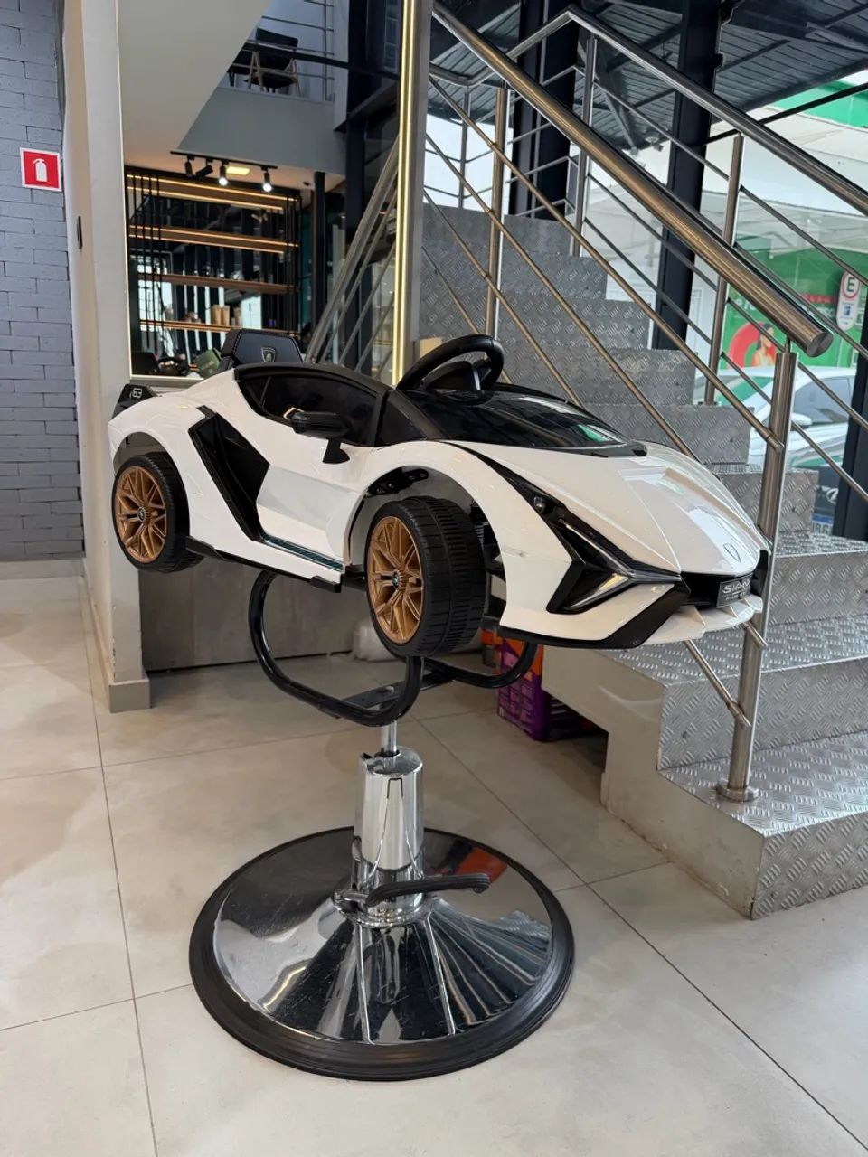 Carrinho de cortar cabelo