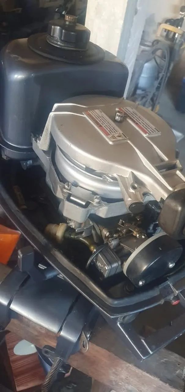 Motor Yamaha 4HP - vendo ou troco por 6 ou 8 hp - Foto 5