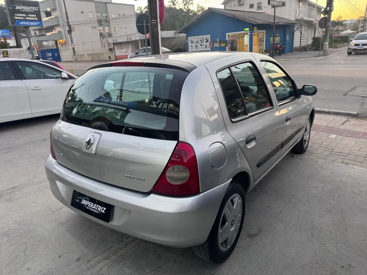Renault Clio Campus Hi-flex 1.0 16V 5P 2010 - Foto 4