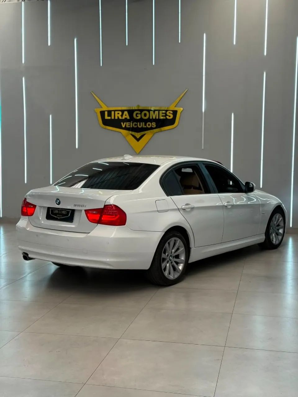 BMW 320I A 2011 - Foto 4