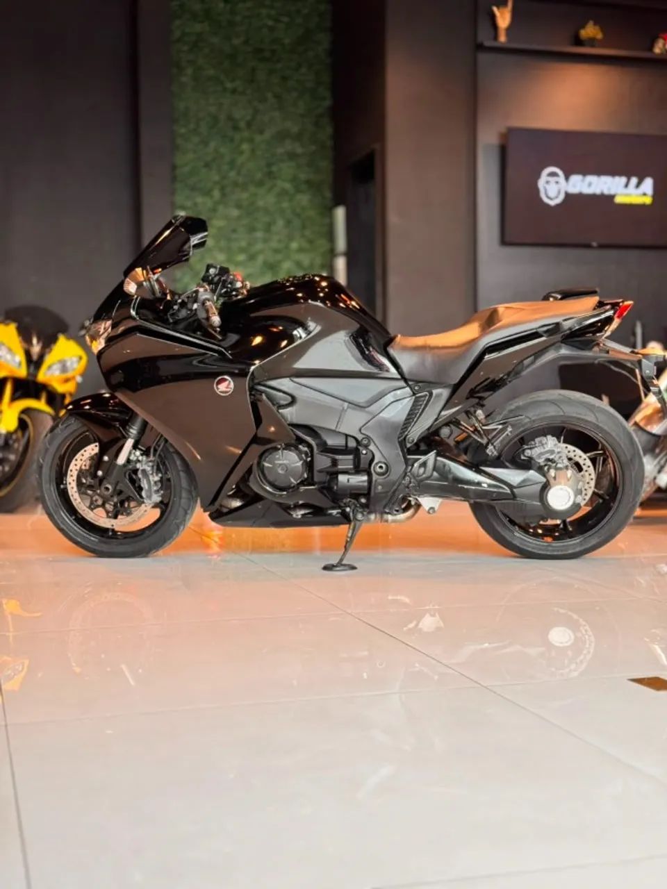 HONDA VFR 1200F - Foto 4