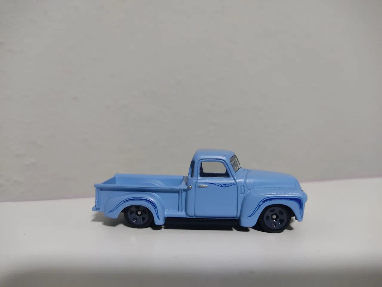 HOT WHEELS 52 CHEVY TRUCK  - Foto 2