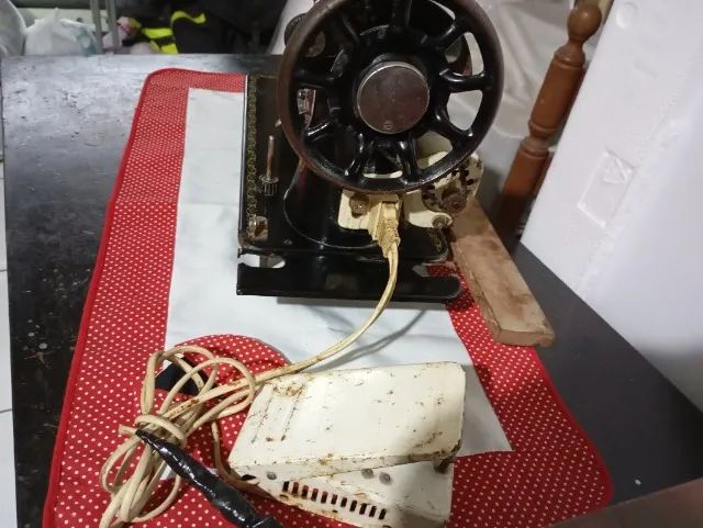 maquina costura antiga singer c-27 - Foto 6