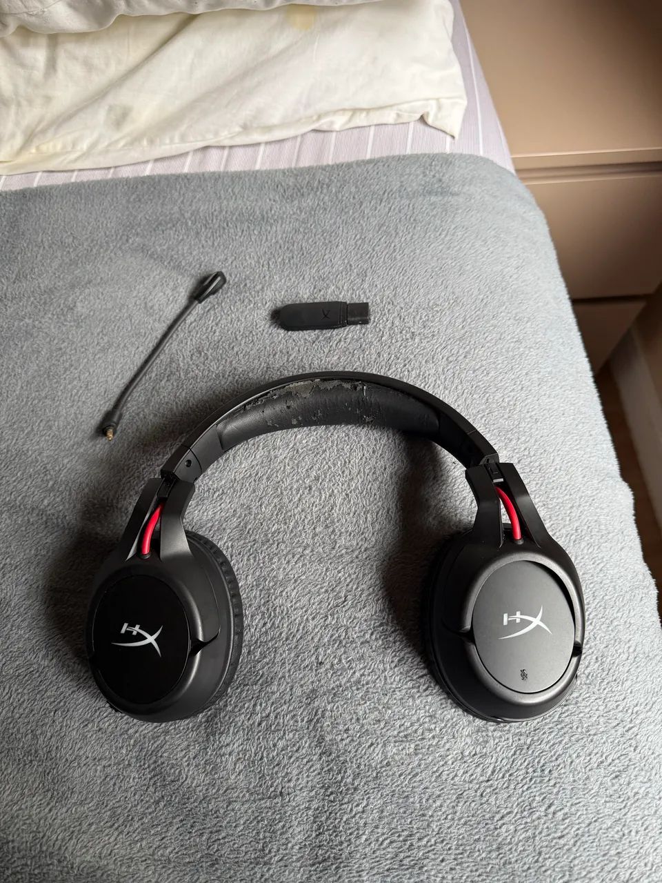 Headset Sem Fio Gamer HyperX Cloud Flight  - Foto 3