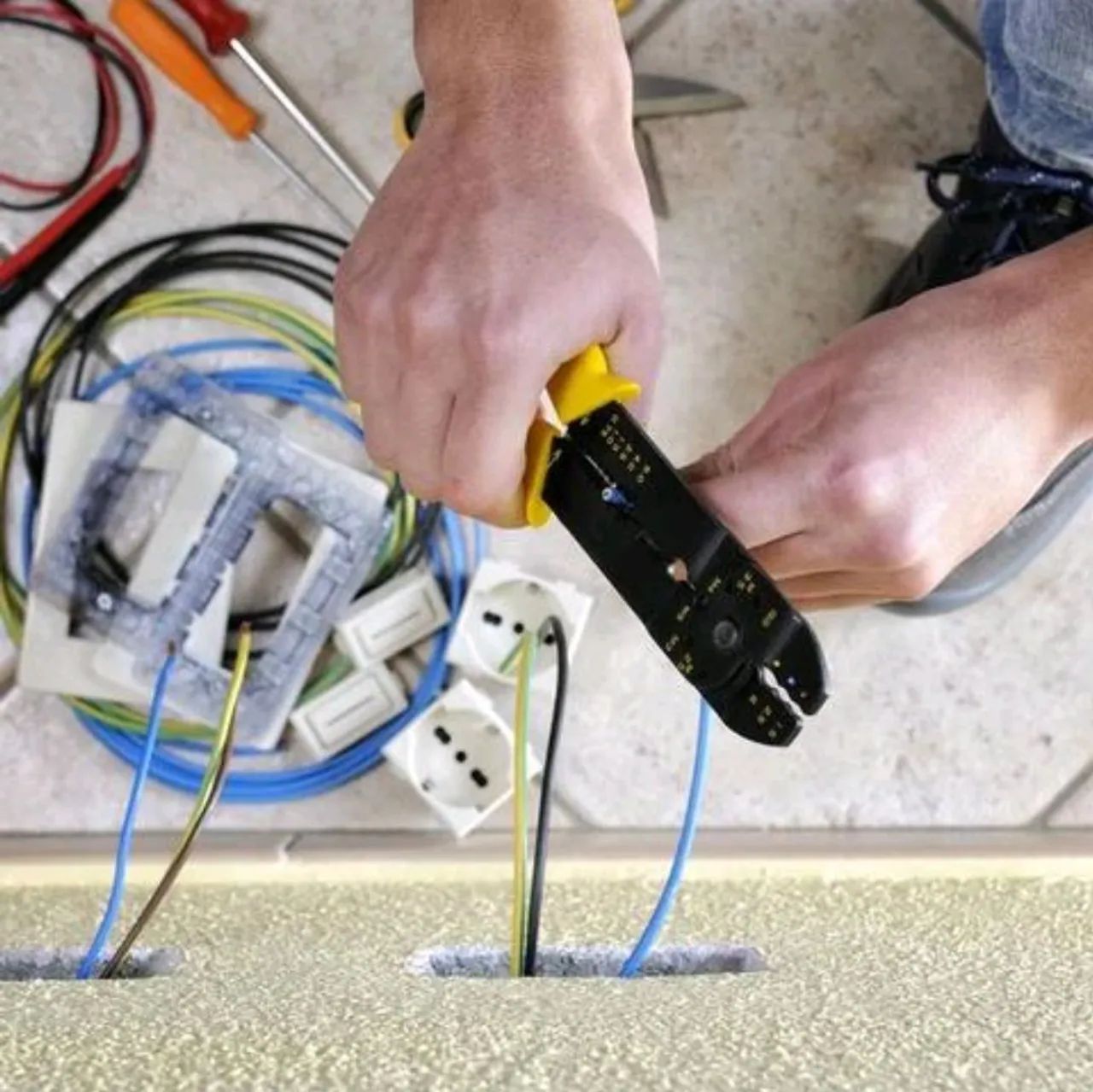 Reparos Elétricos  - Foto 4