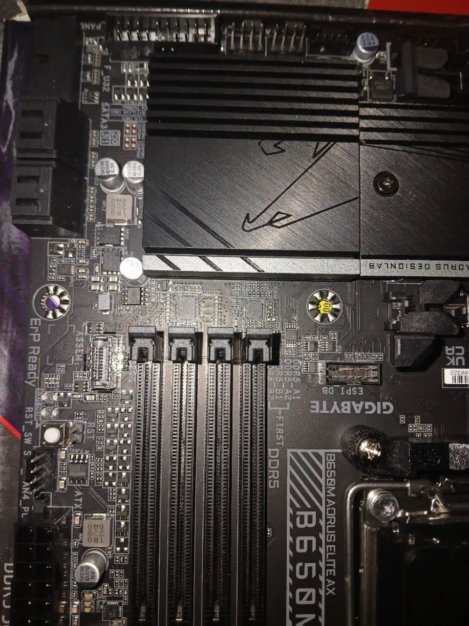 Placa B650M Aorus Elite - Foto 4