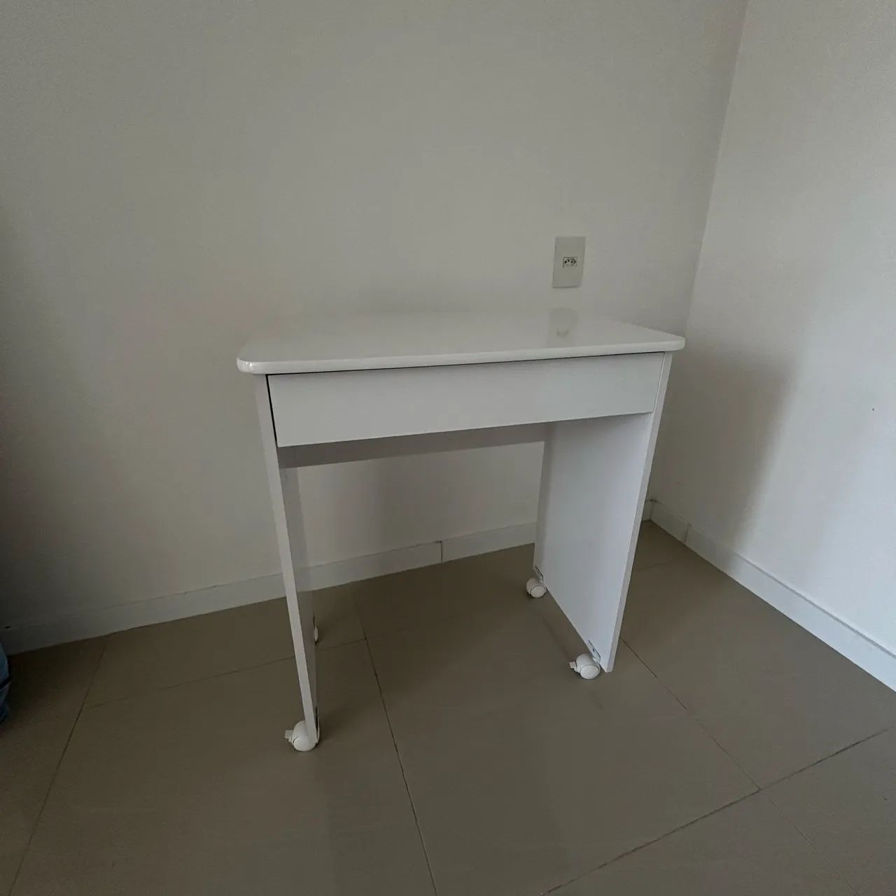 Mesa para computador ou outros 