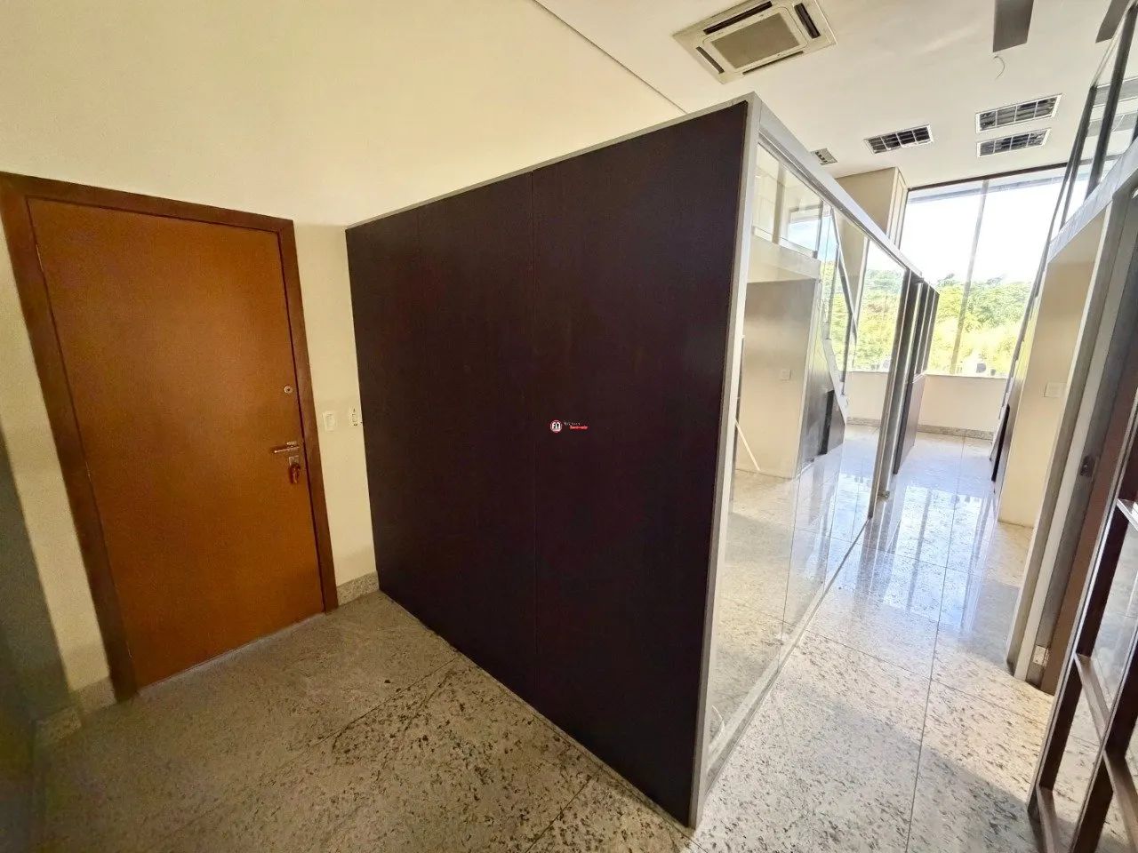 Sala com 150m² e 02 vagas de garagem para locação - Foto 5