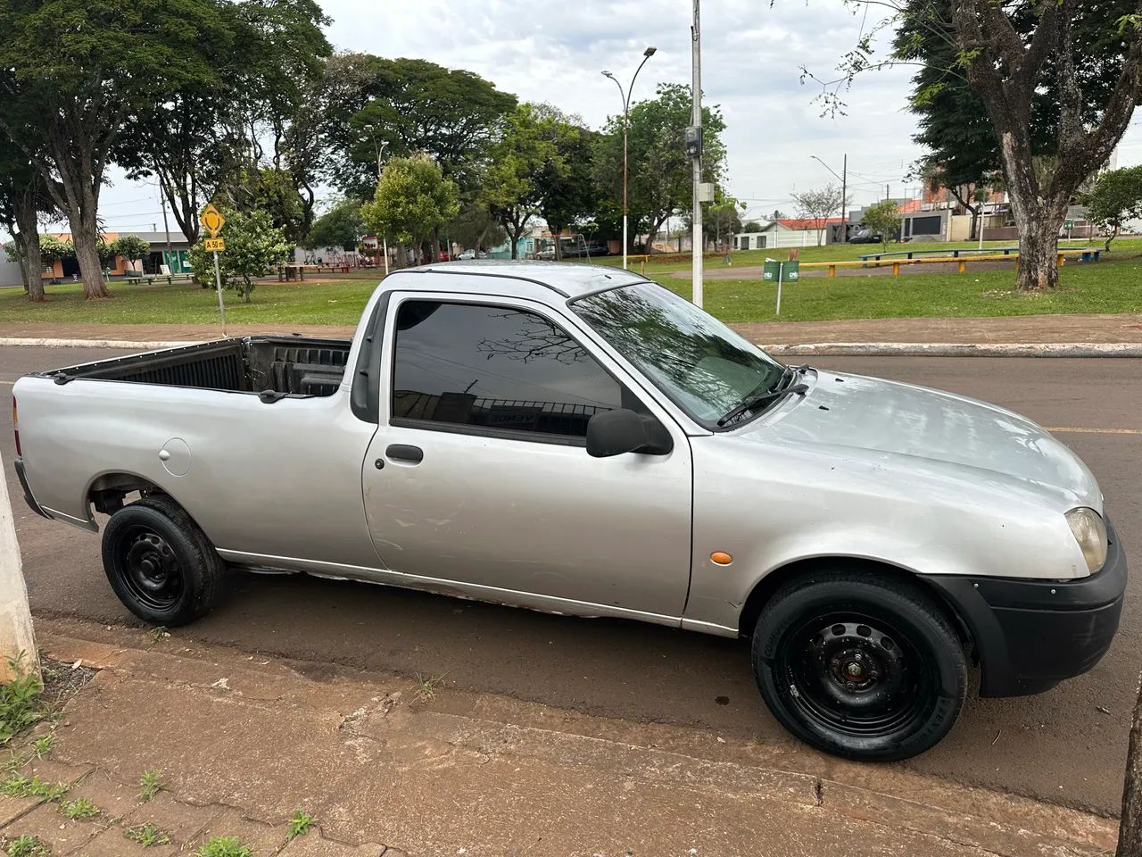 Ford Courier Courier 1.6 L/ 1.6 Flex 2012
