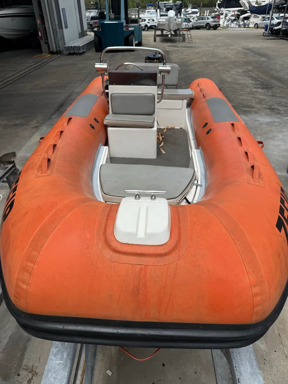 Bote inflável Zefir 4.2m, motor Mercury 60hp - Foto 6