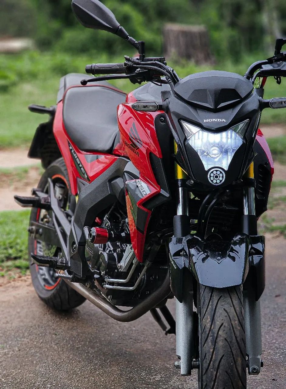 CB TWISTER 250F