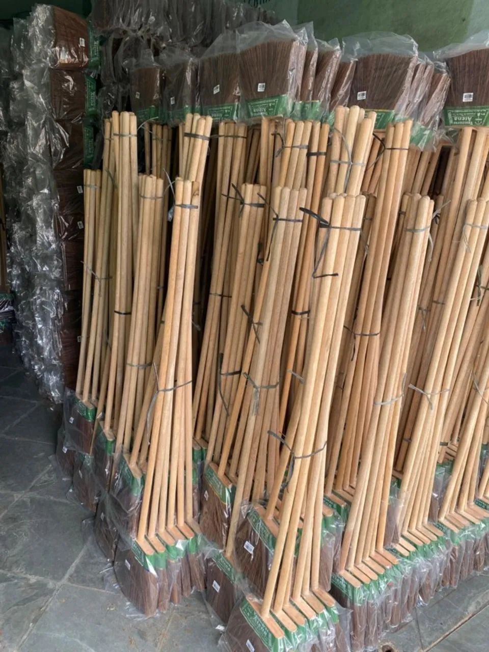Vassoura de Piaçava no Atacado - Direto da Fábrica - Foto 4