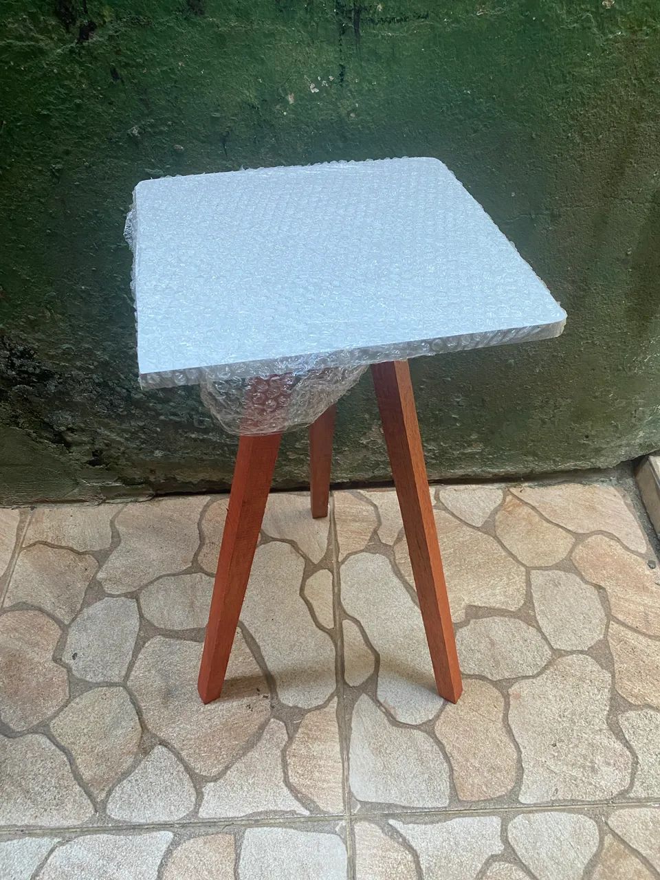 Mesa de canto nova 