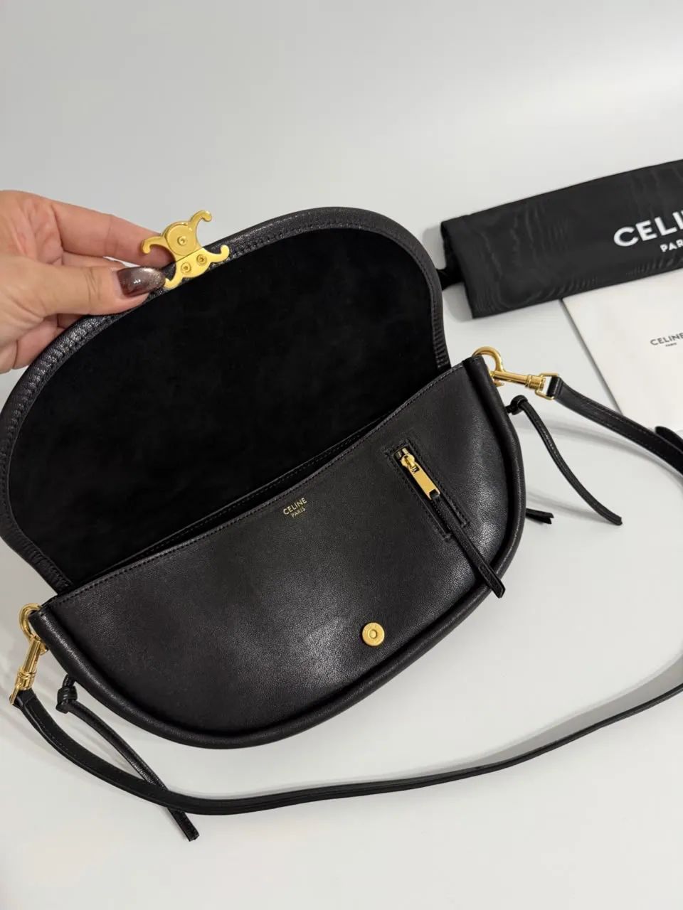 Bolsa de couro Legítimo preto com qualidade italiana modelo Celine paris  - Foto 5