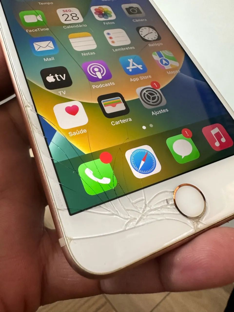 iPhone 8 Plus 64GB Dourado - Funcionando Tudo/Usado no dia a dia - Foto 4