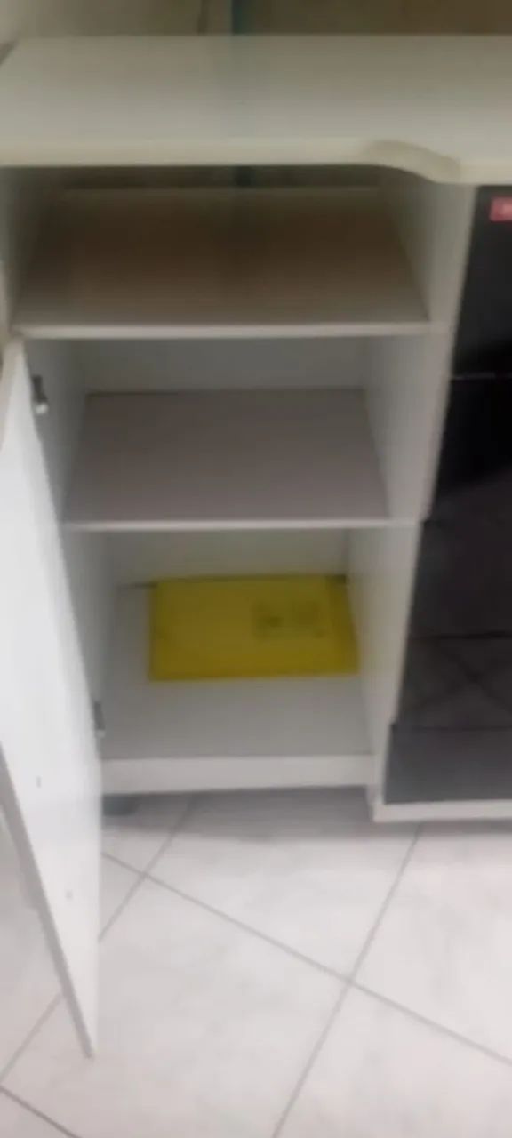 vendo cômoda 5 gavetas 200 - Foto 4