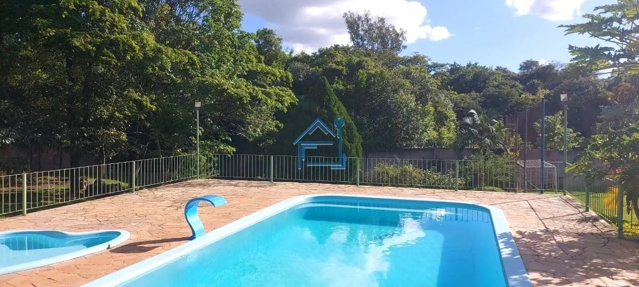 Chácara sobrado no Cond. Monte Bianco em Araçoiaba da Serra