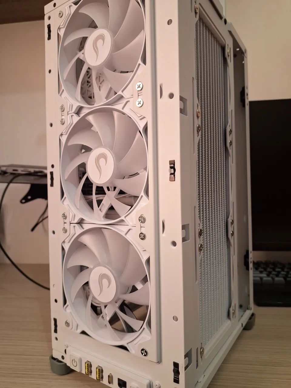 Desktop ITX ARGB branco completo - Foto 4
