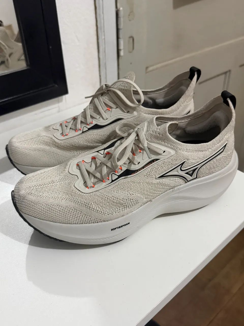 Tênis de Corrida Mizuno Oracle 38 Bege - Foto 3