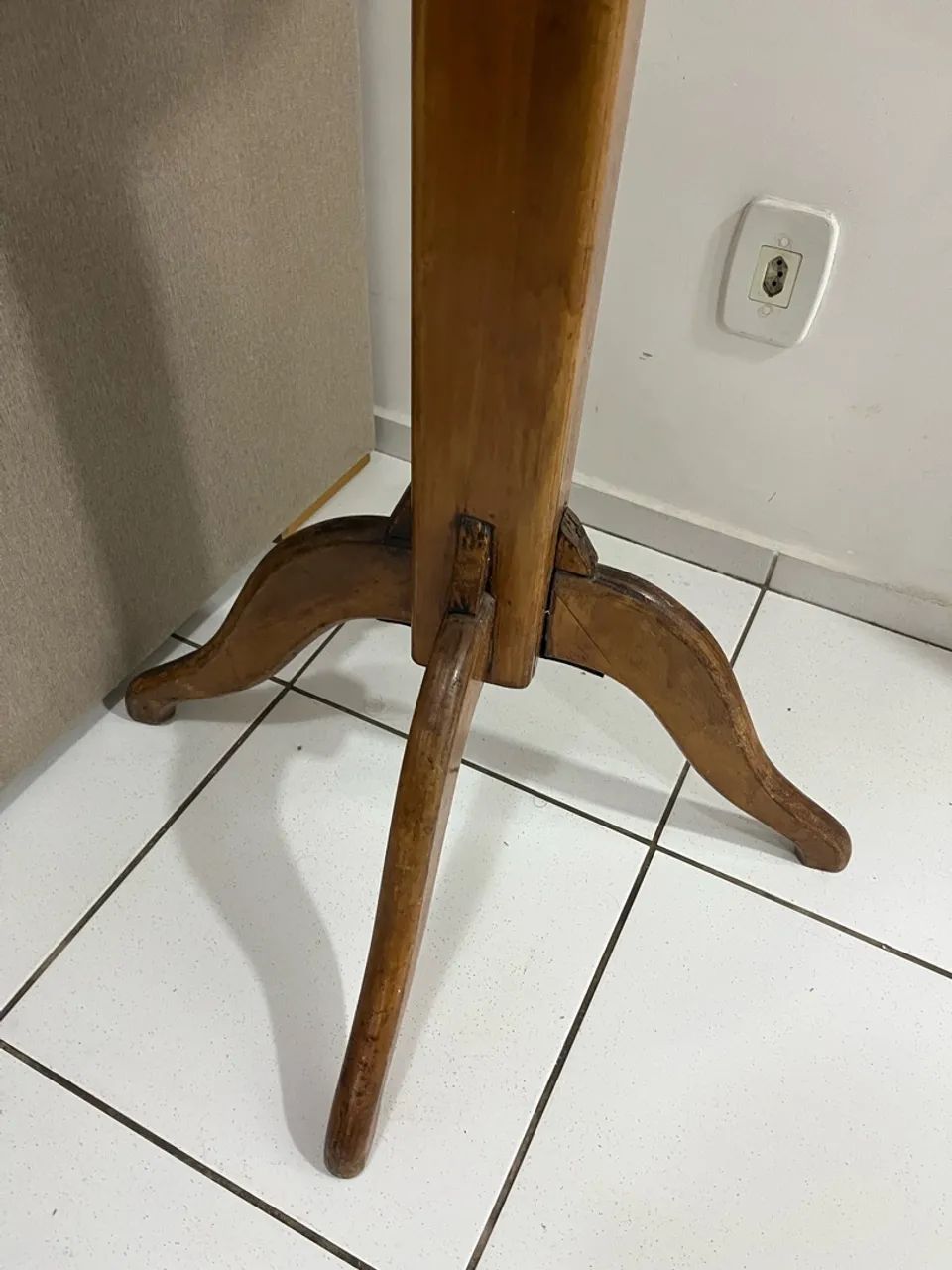 Mesa Alta Madeira de Lei  - Foto 4