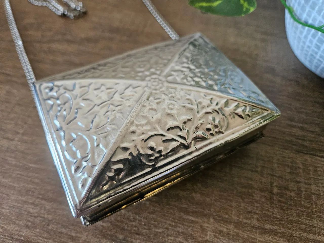 Bolsa de metal vintage ou porta jóias - Foto 4