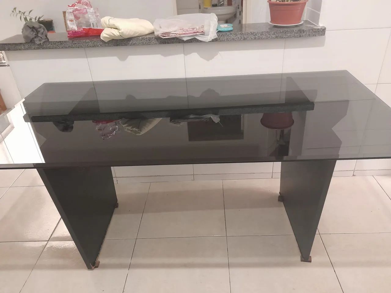 Vendo mesa de jantar de vidro  - Foto 2