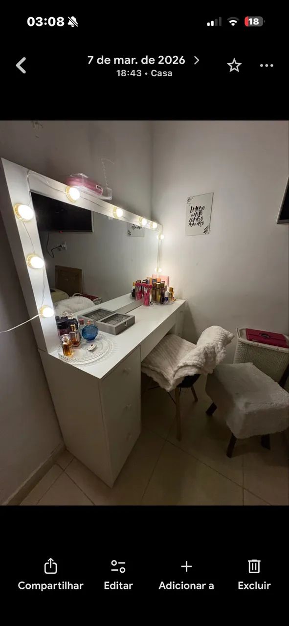 PENTEADEIRA NOVA COM LÂMPADA LED