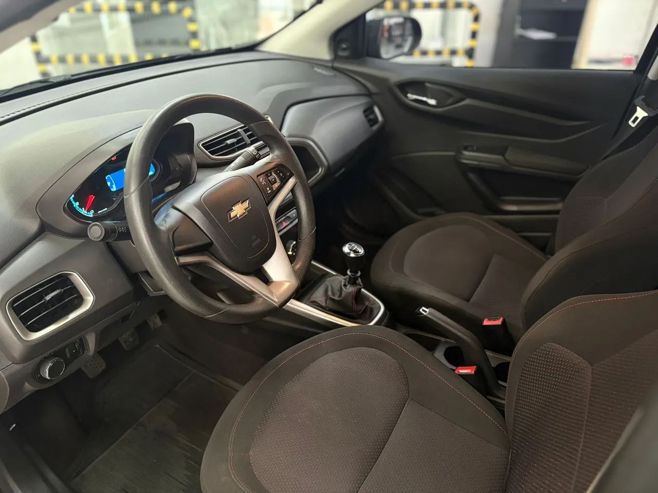Chevrolet Onix Hatch LT 1.4 8V Flex Mec. 4P, foto 9 de 12