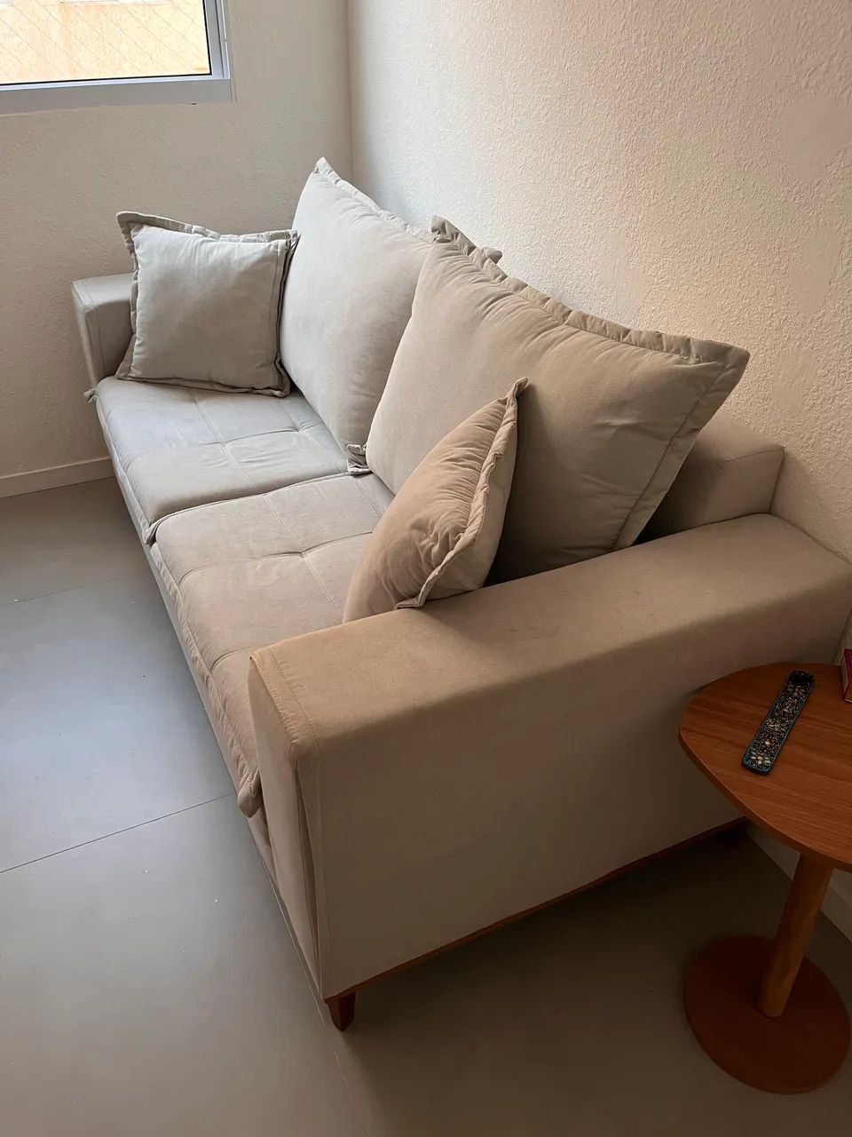 Vendo Sofá com apenas 6 meses de uso! - Foto 3