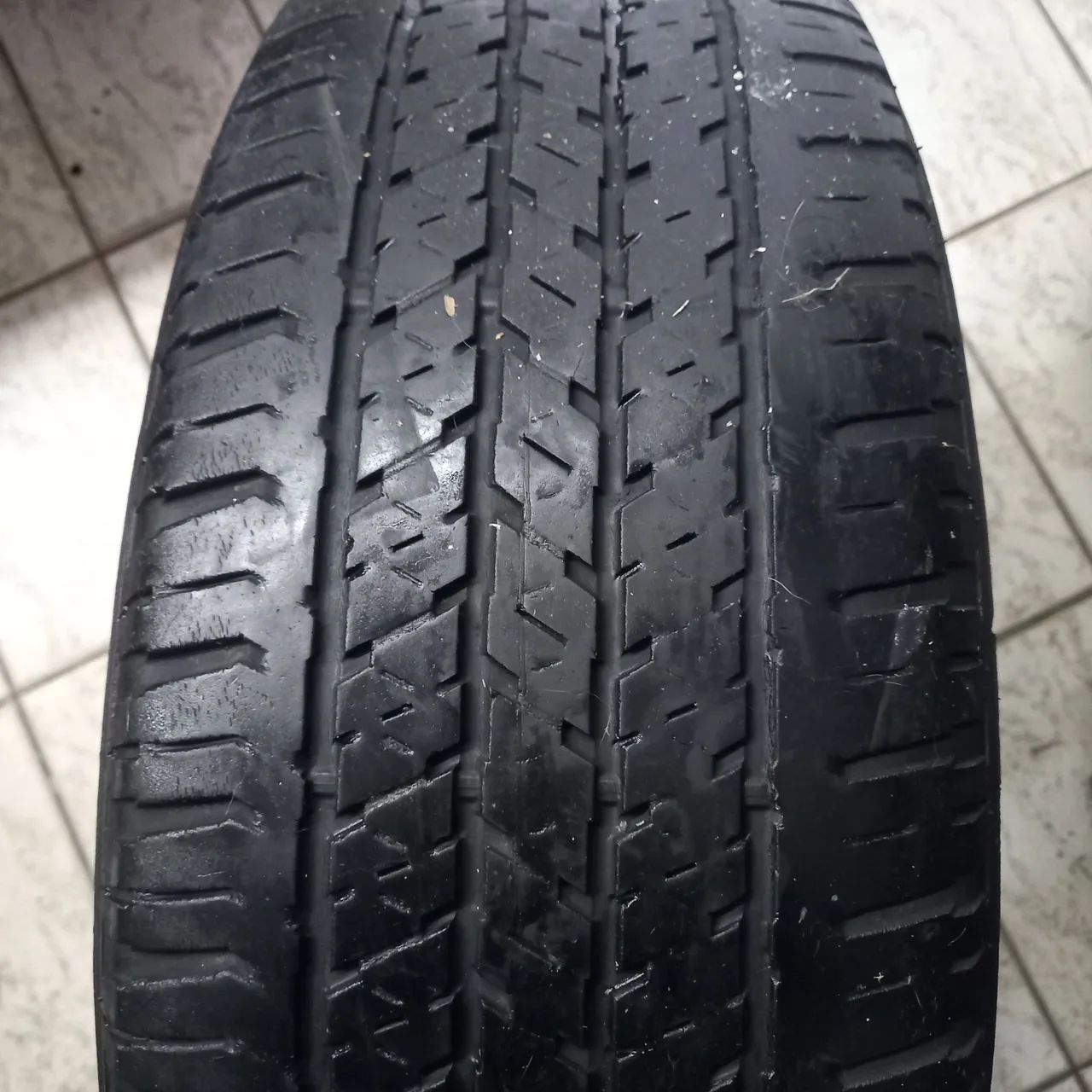 Roda e pneu usado Duster