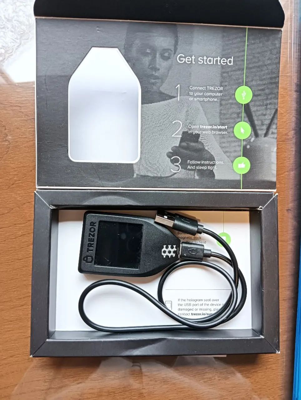 SUA TREZOR-T 