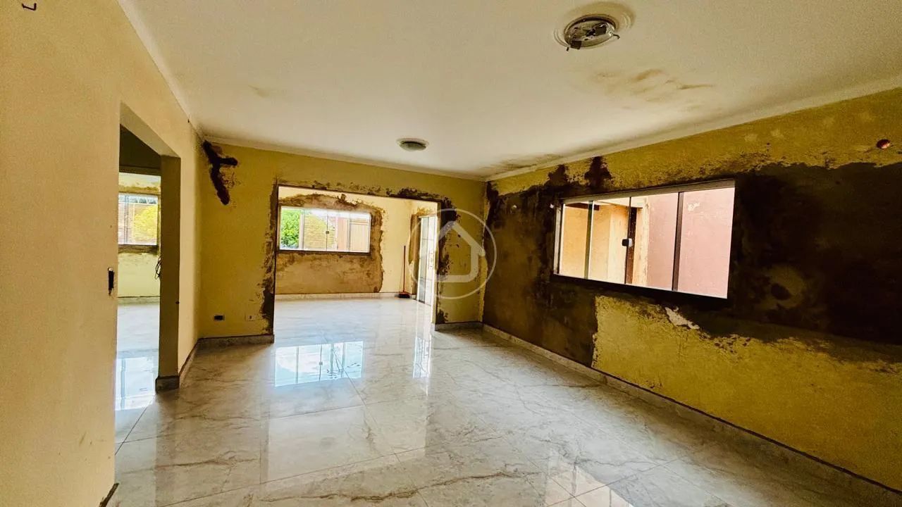 CASA COM MUITO ESPAÇO DE QUINTAL - Foto 5