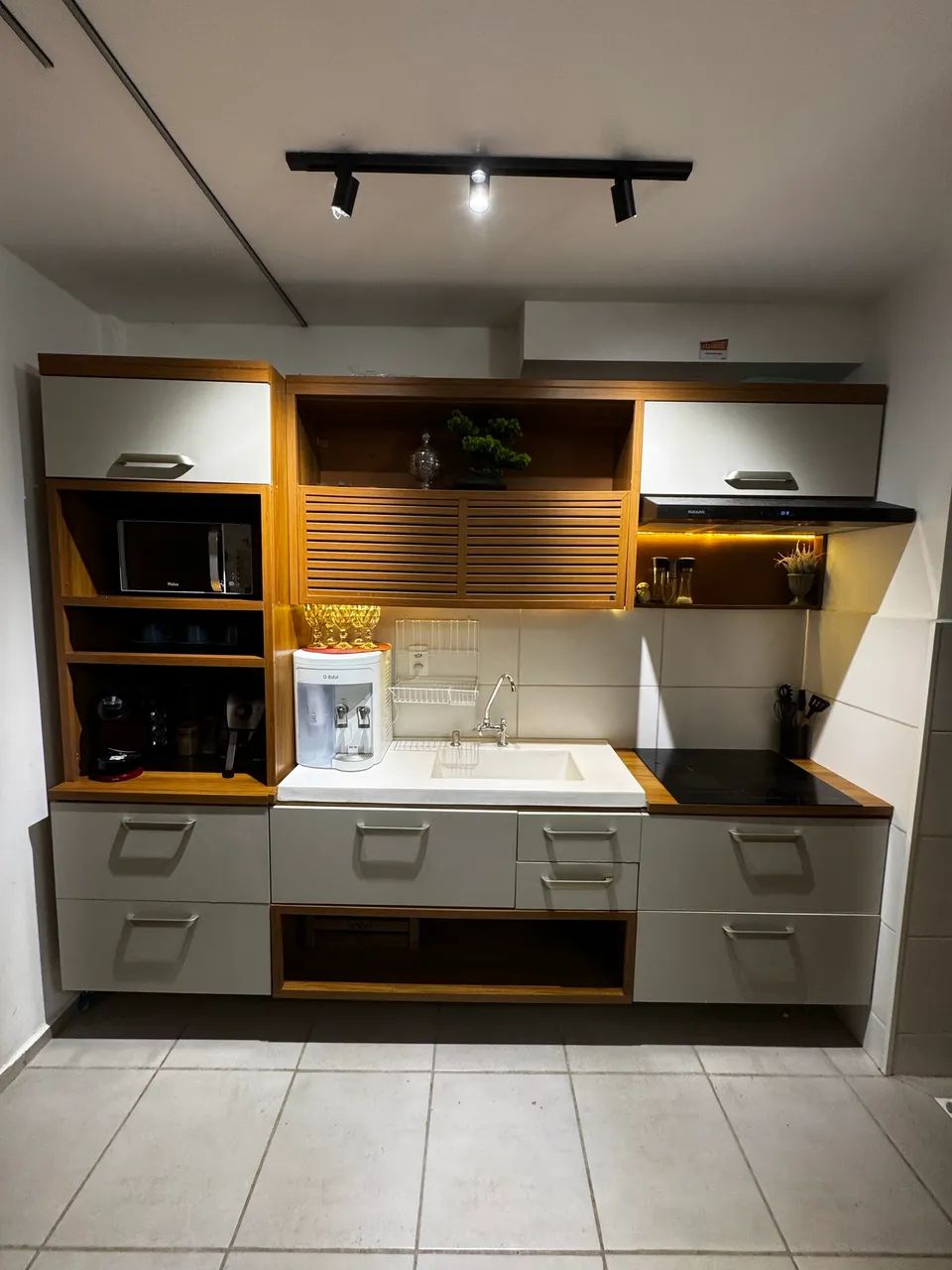 OPORTUNIDADE REPASSE APARTAMENTO COM ÁREA PRIVATIVA  - Foto 4
