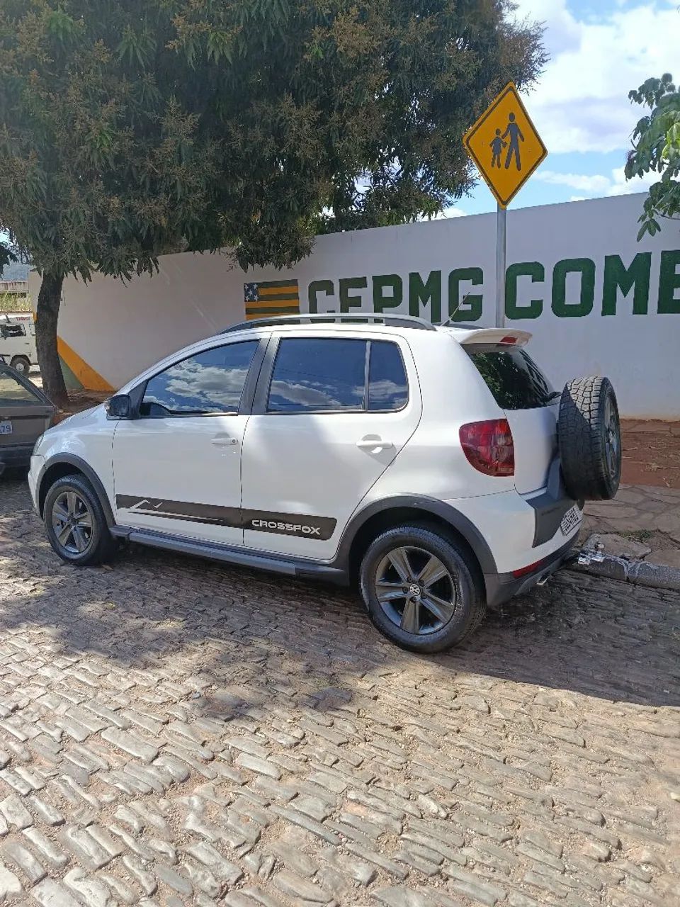 Volkswagen Crossfox CROSSFOX 1.6 Mi Total Flex 8V 5p 2012