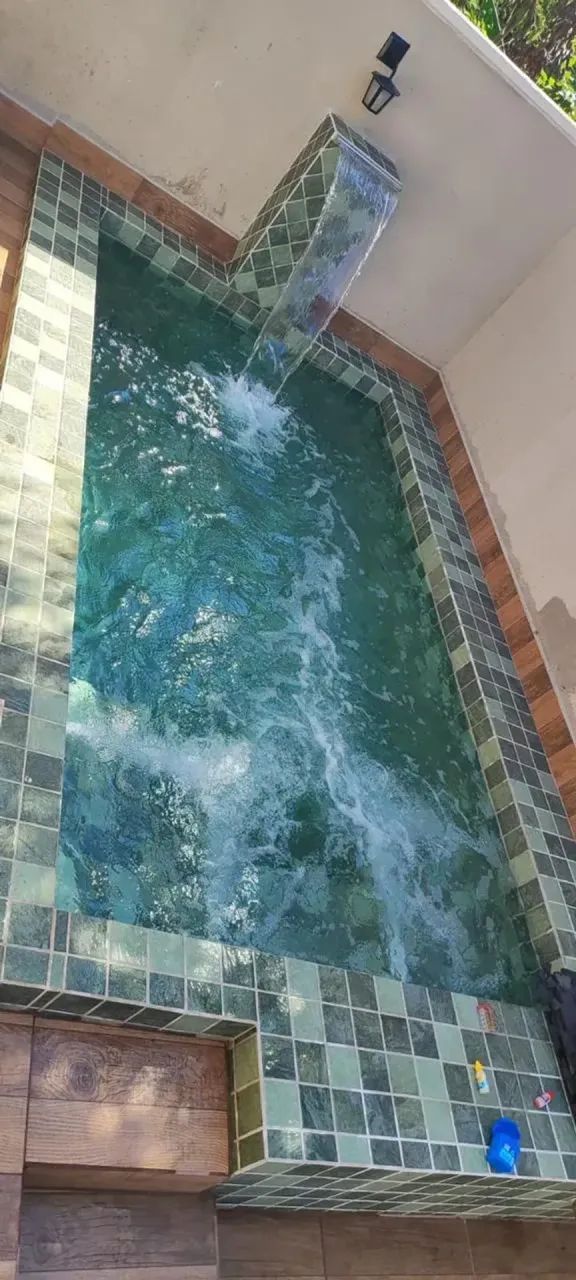 Vendo casa com 3 quartos 1 suíte com piscina e churrasqueira próximo ao centro - Foto 5
