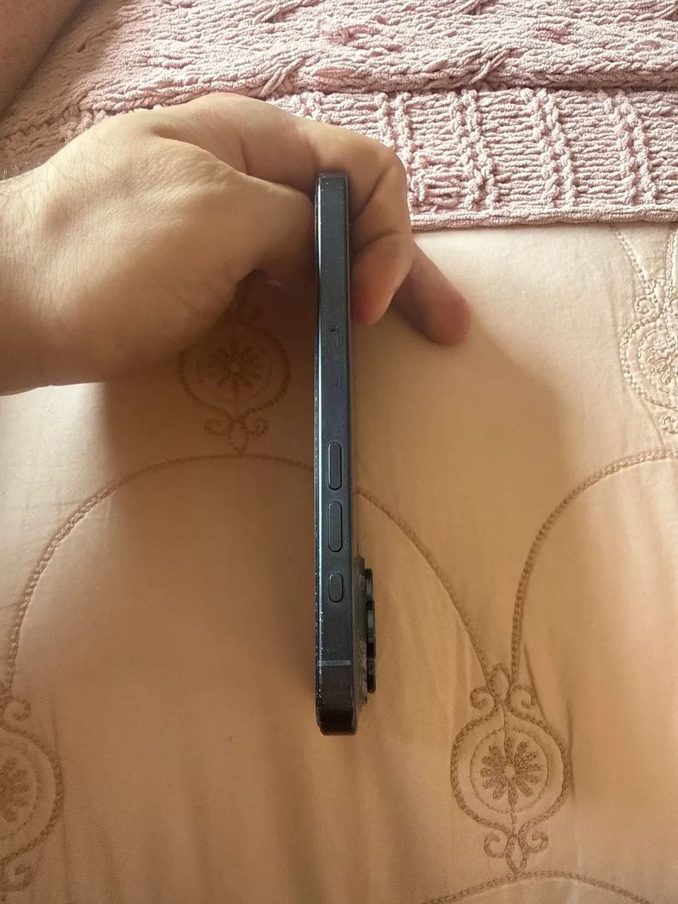 iPhone 15 pro 256 - Foto 2