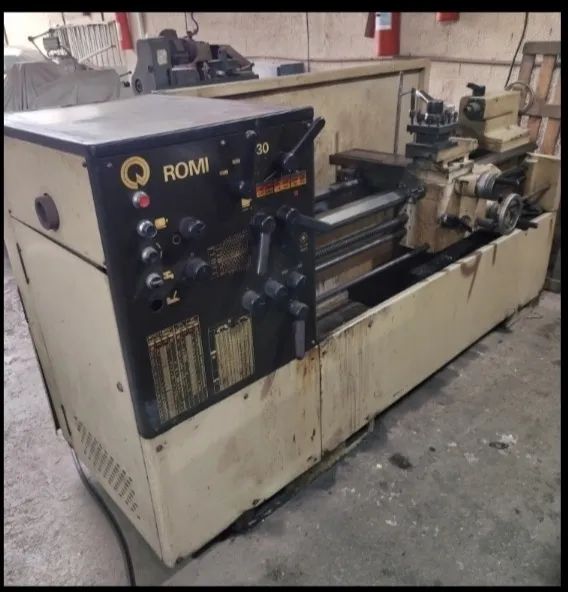 Torno mecanico Romi I30 - Foto 2