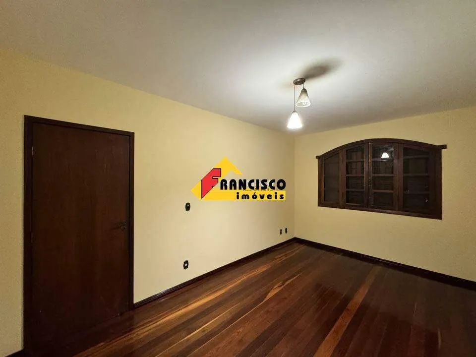Casa para aluguel, 5 quartos, 2 suítes, 2 vagas, Centro - Divinópolis/MG - Foto 7