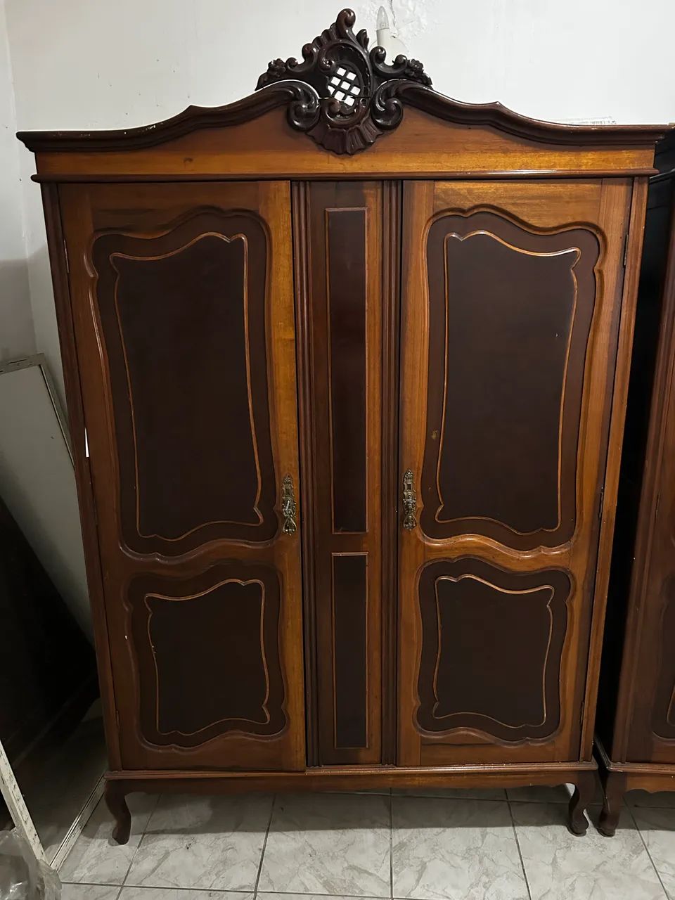 Guarda roupa antigo de vó | Raridade