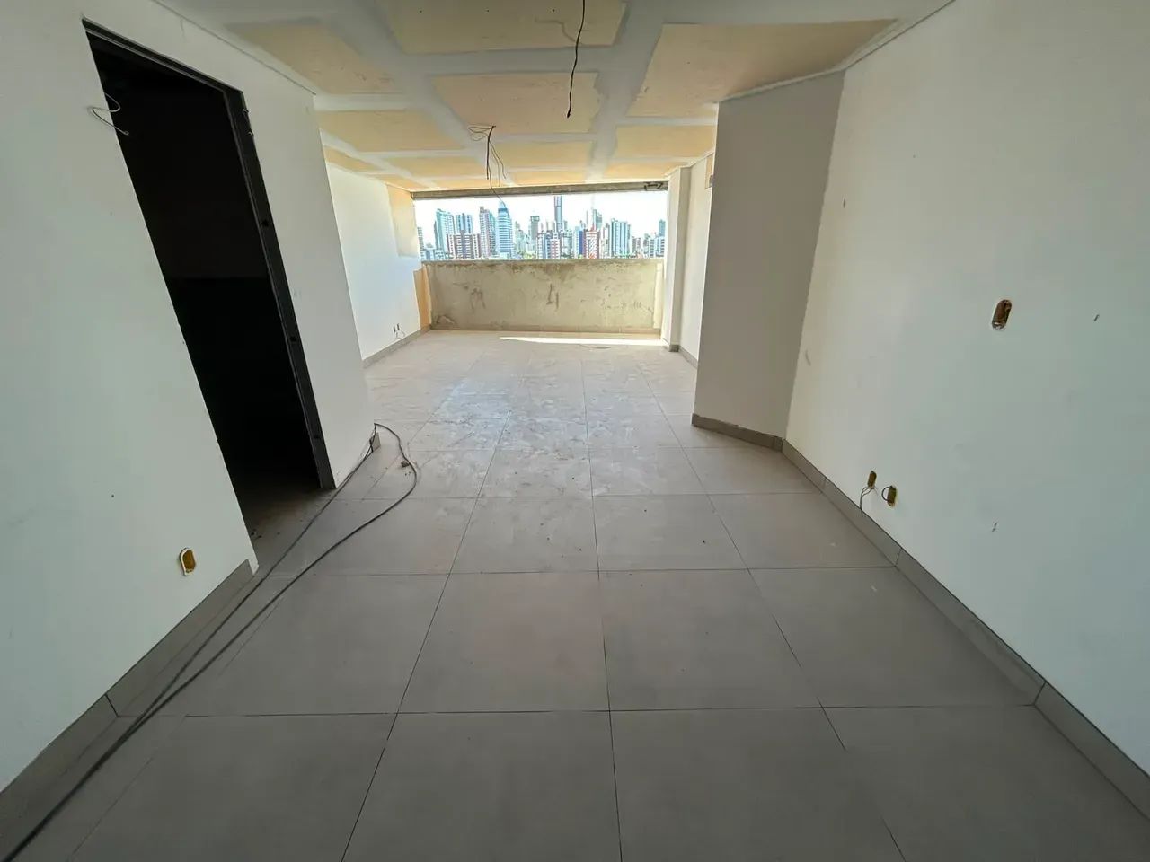 ESPETACULAR SALA COMERCIAL - LIV MALL - Foto 2